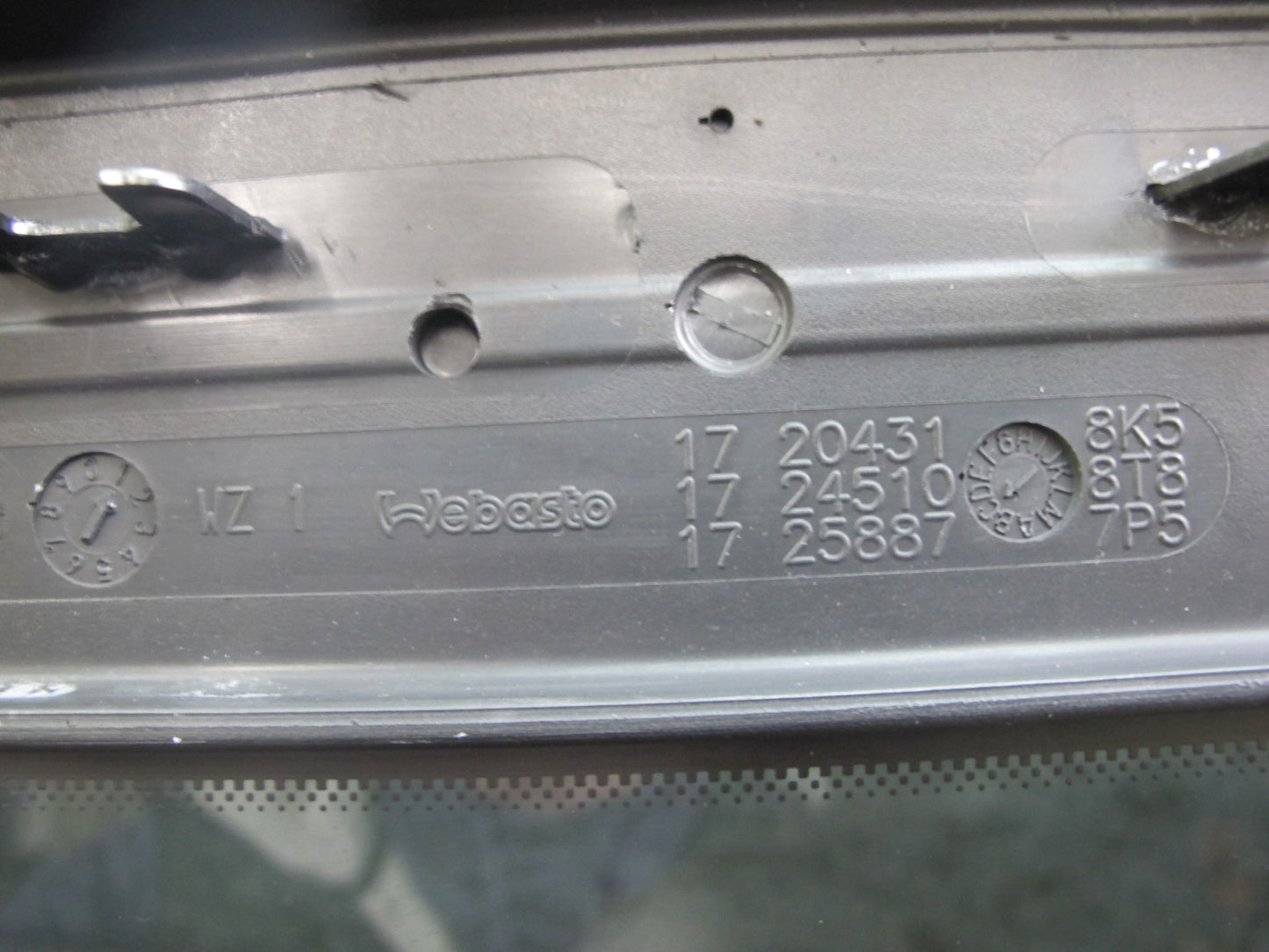 2011-2018 Porsche Cayenne 958 Upper Sunroof Moon Roof Window Glass 7P5877071