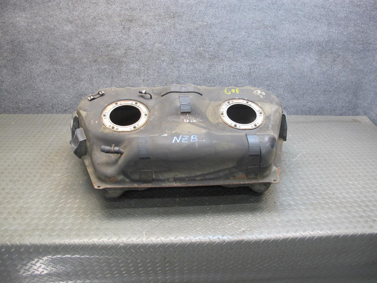 90-96 Nissan Z31 300ZX 2+0 NON Turbo Gas Fuel Tank Unit OEM