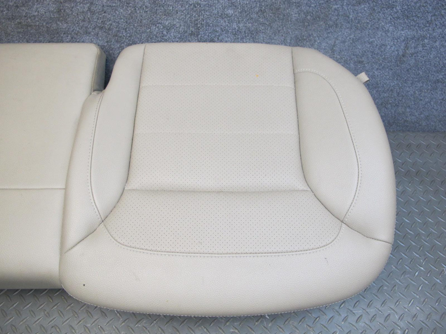 2012-2019 Mercedes W166 ML GLE Rear Left 2ND ROW Seat Lower Leather Cushion