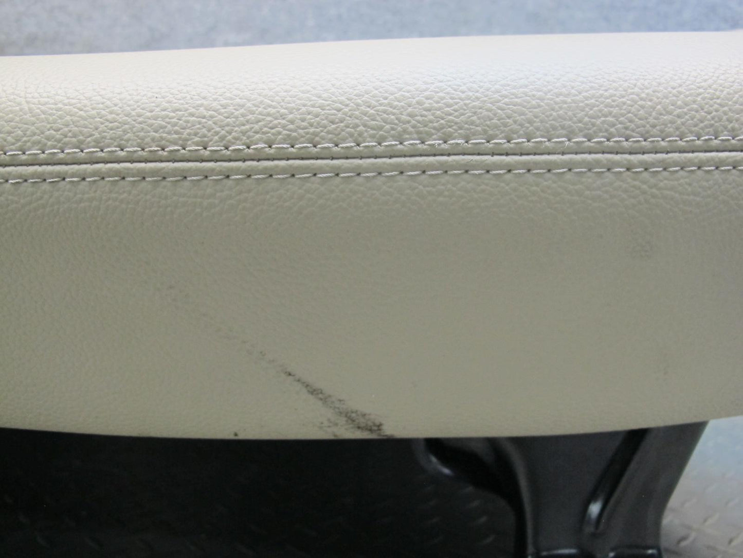 2012-2019 Mercedes W166 ML GLE Rear Left 2ND ROW Seat Lower Leather Cushion