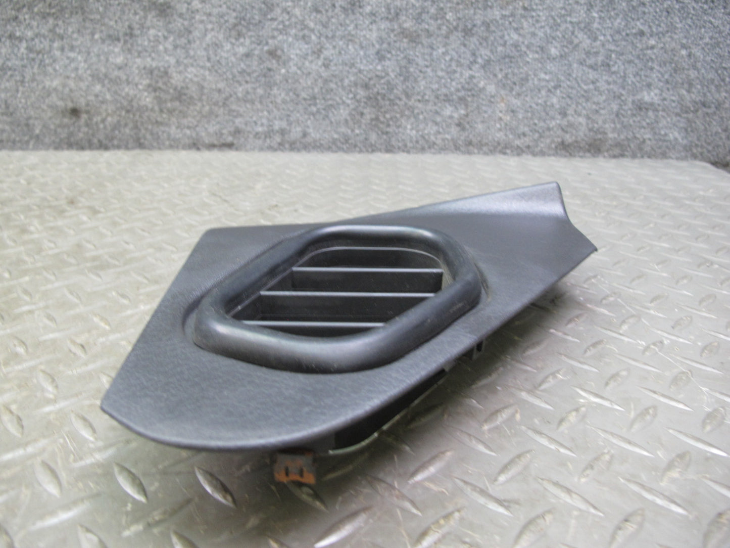 90-96 Nissan Z32 300ZX Set of 2 Dash Left & Right Air Vent END Cap Trim OEM