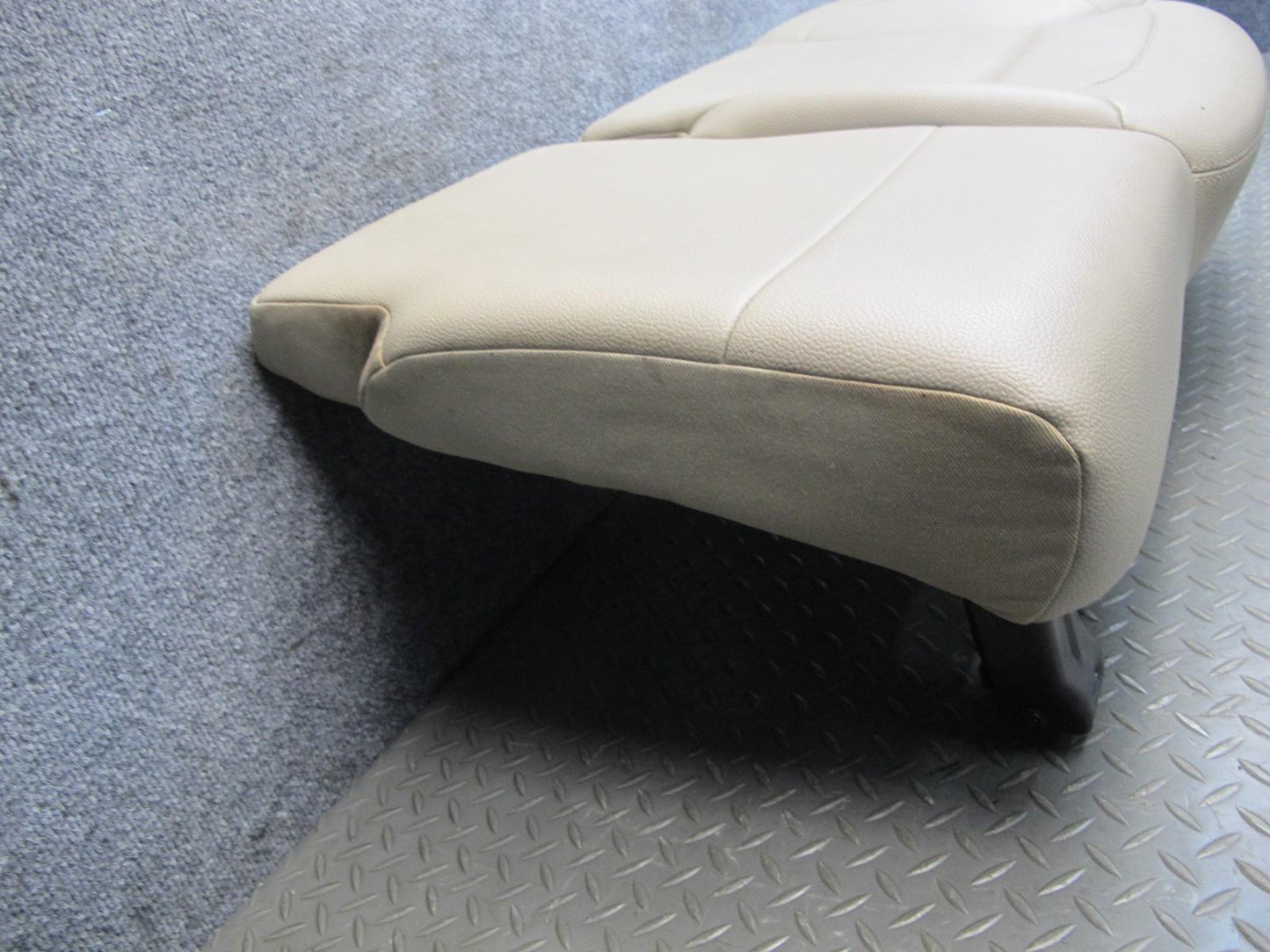 2012-2019 Mercedes W166 ML GLE Rear Left 2ND ROW Seat Lower Leather Cushion