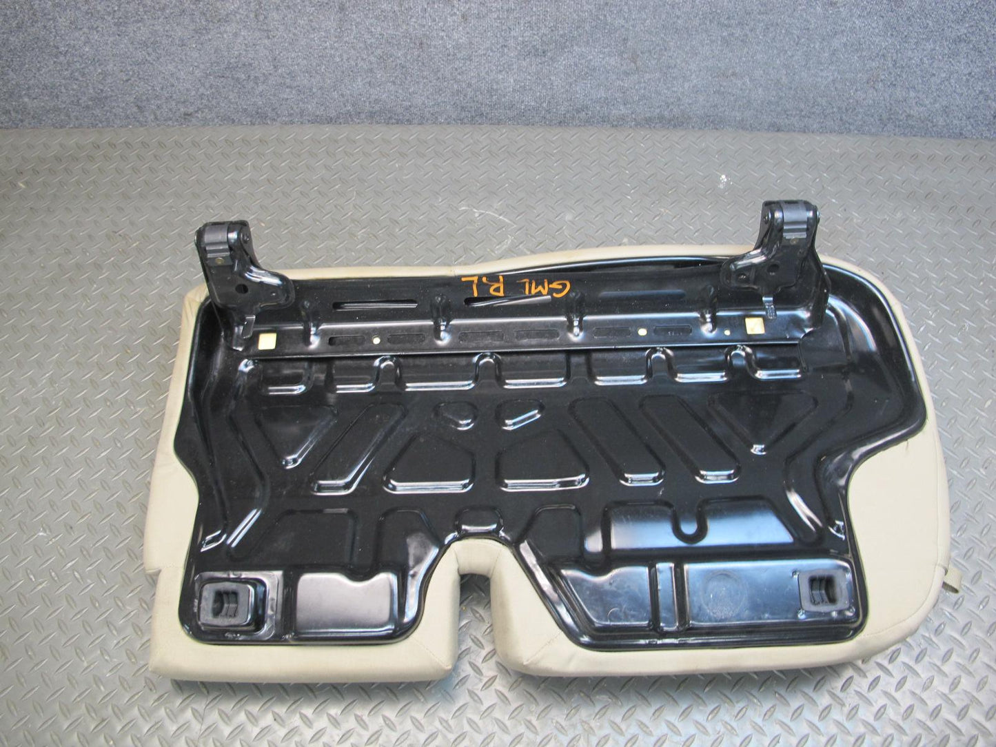 2012-2019 Mercedes W166 ML GLE Rear Left 2ND ROW Seat Lower Leather Cushion