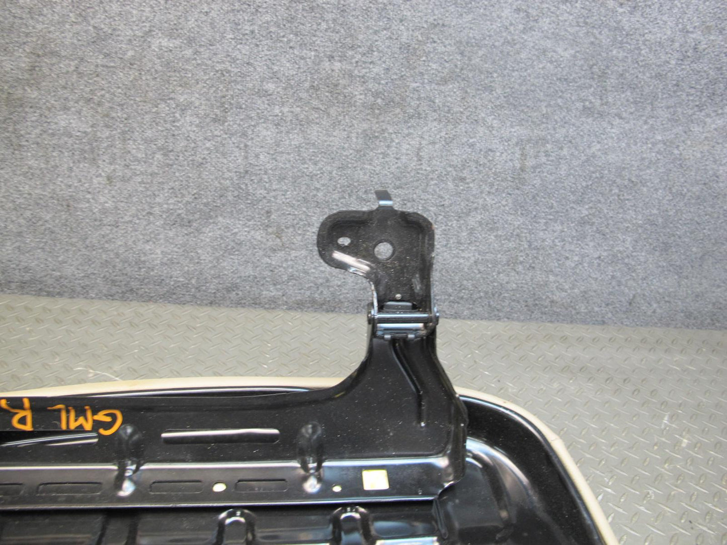 2012-2019 Mercedes W166 ML GLE Rear Left 2ND ROW Seat Lower Leather Cushion