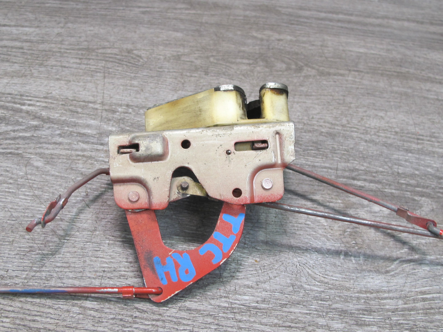 75-82 Triumph TR7 Right Door Lock Latch Mechanism OEM