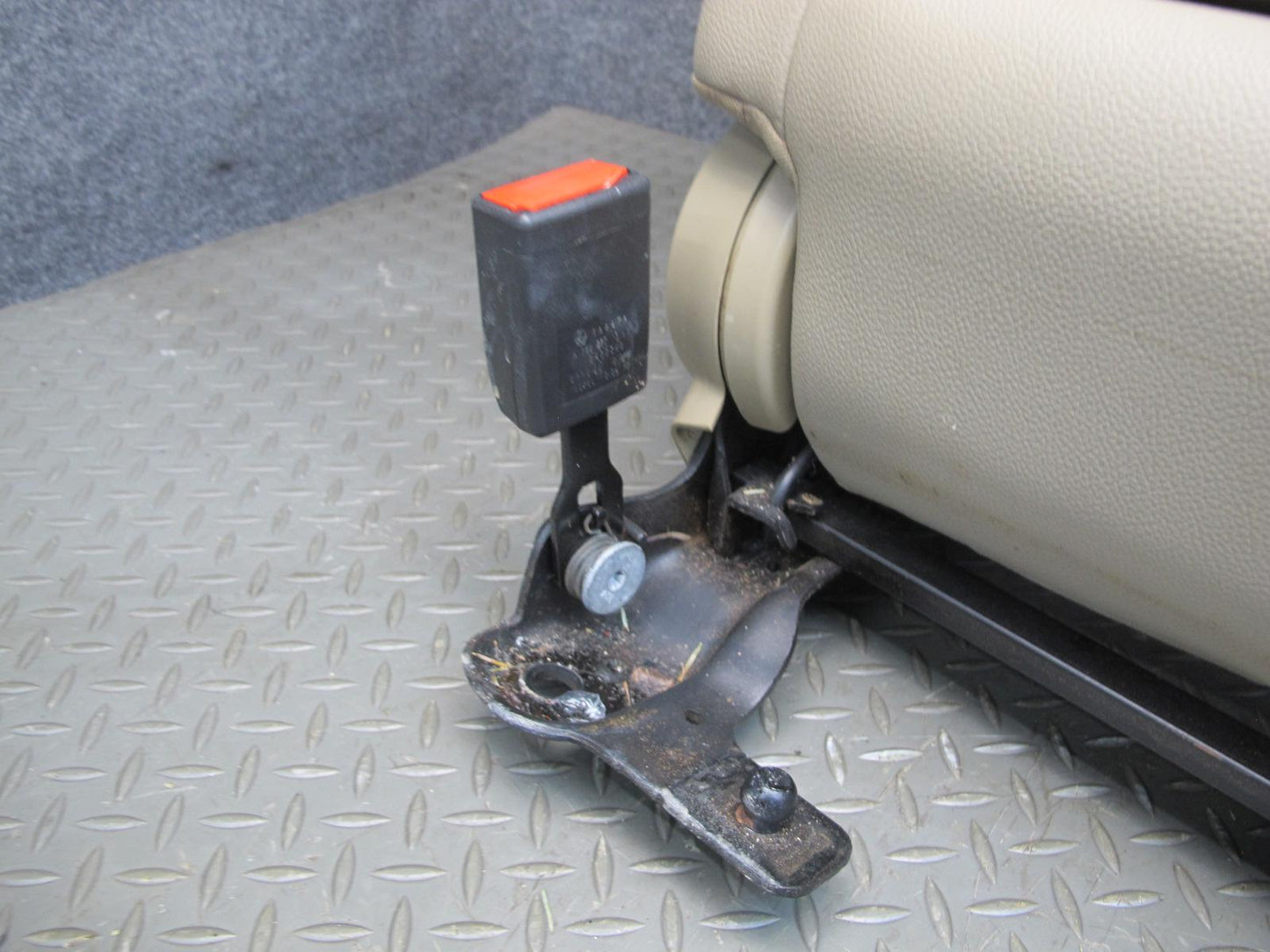 2012-2019 Mercedes W166 ML GLE Rear Left 2ND ROW Seat Upper Leather Cushion