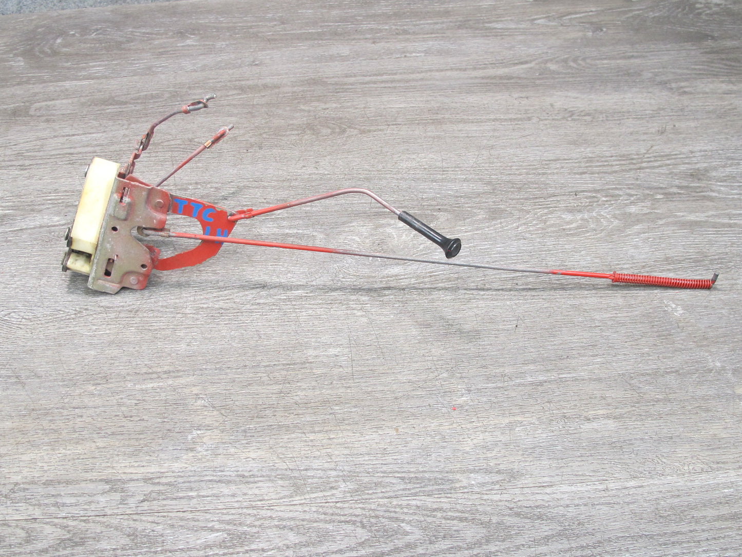 75-82 Triumph TR7 Left Door Lock Latch Mechanism OEM