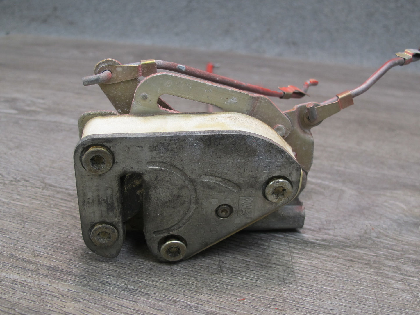 75-82 Triumph TR7 Left Door Lock Latch Mechanism OEM