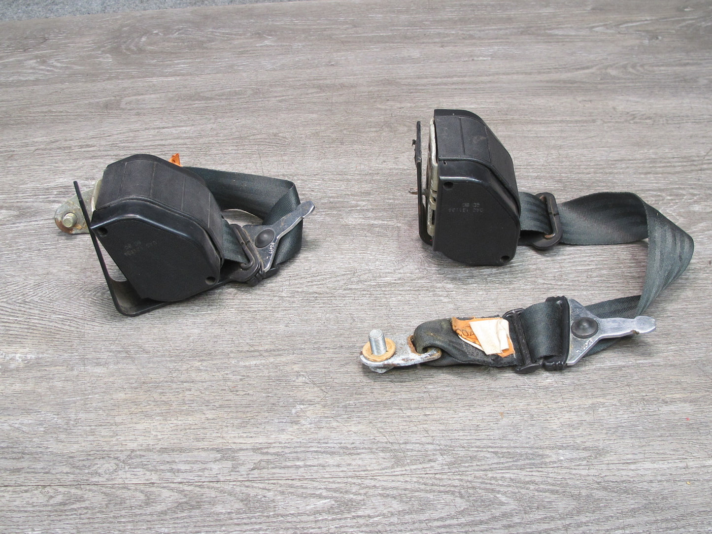 75-82 TRIUMPH TR7 FRONT LEFT & RIGHT SIDE SEATBELT RETRACTOR SET OEM