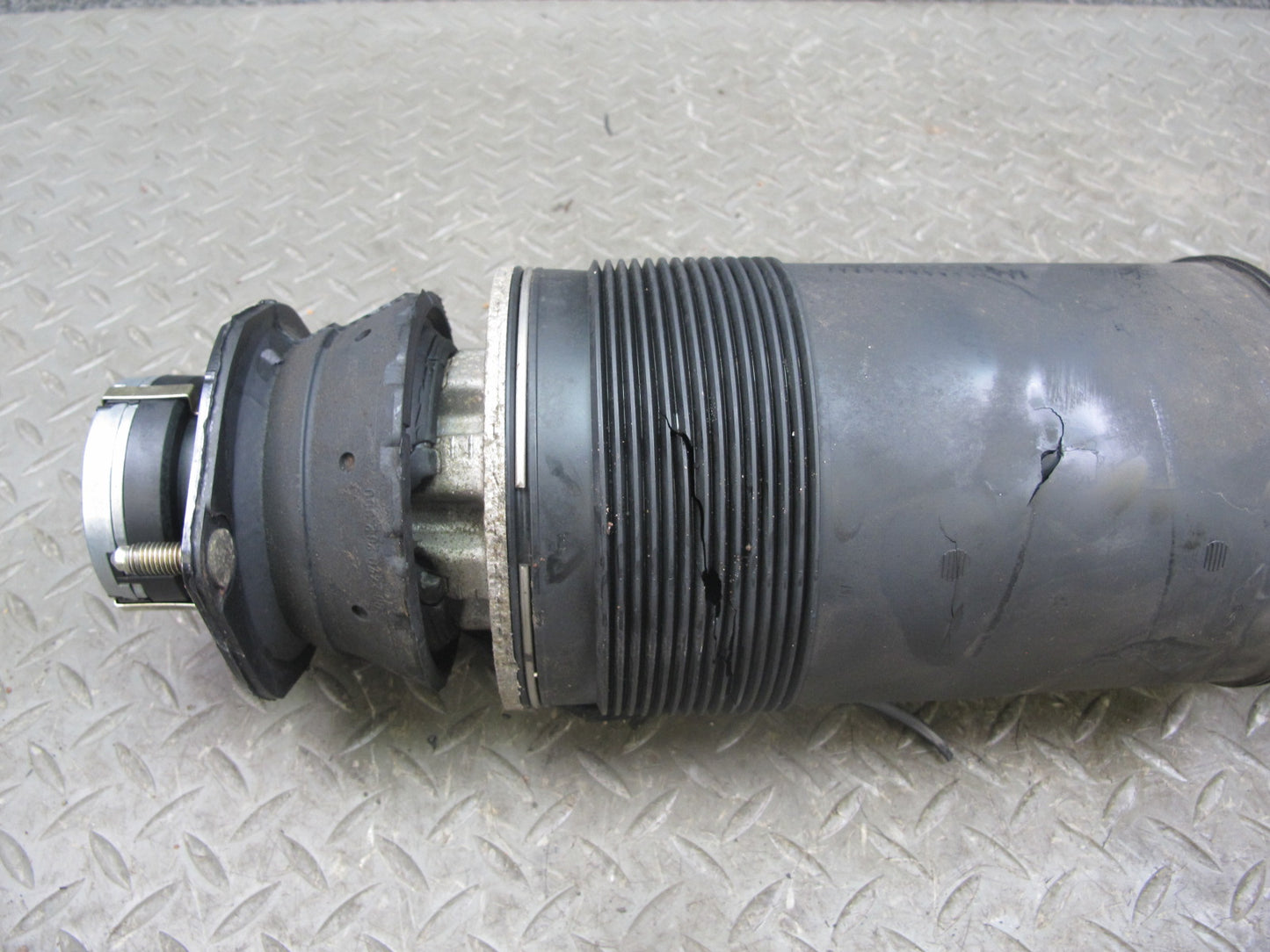 03-06 Mercedes R230 SL500 SL600 Rear Left ABC Hydraulic Shock Strut OEM