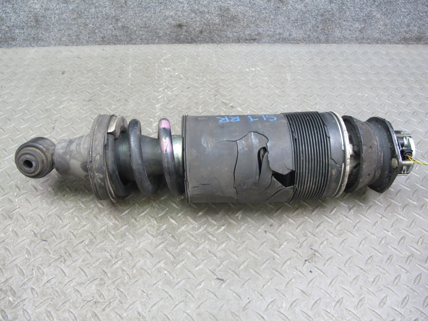 03-06 Mercedes R230 SL500 SL600 Rear Right ABC Hydraulic Shock Strut OEM