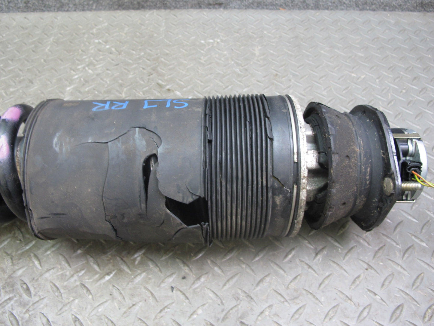 03-06 Mercedes R230 SL500 SL600 Rear Right ABC Hydraulic Shock Strut OEM