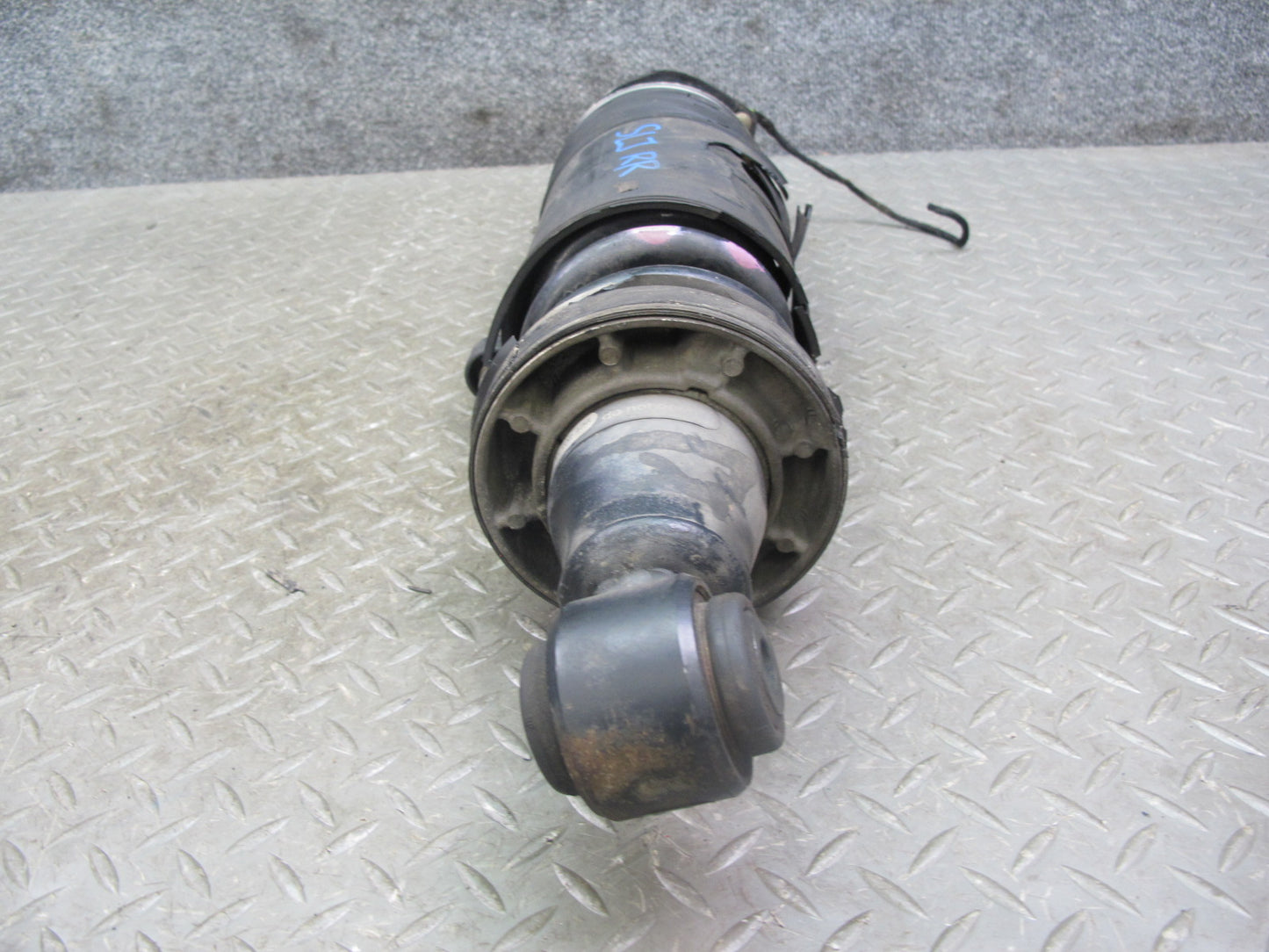 03-06 Mercedes R230 SL500 SL600 Rear Right ABC Hydraulic Shock Strut OEM