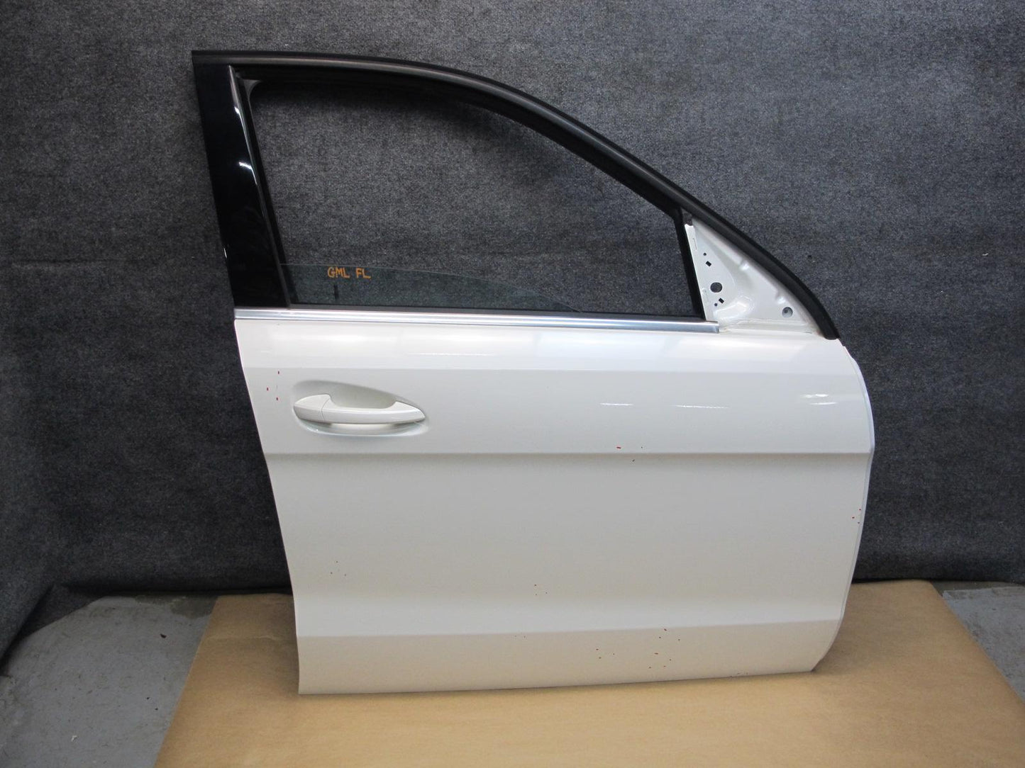 2012-2019 Mercedes W166 ML GLE Front Right Side Door Shell Panel Cover W/ Glass