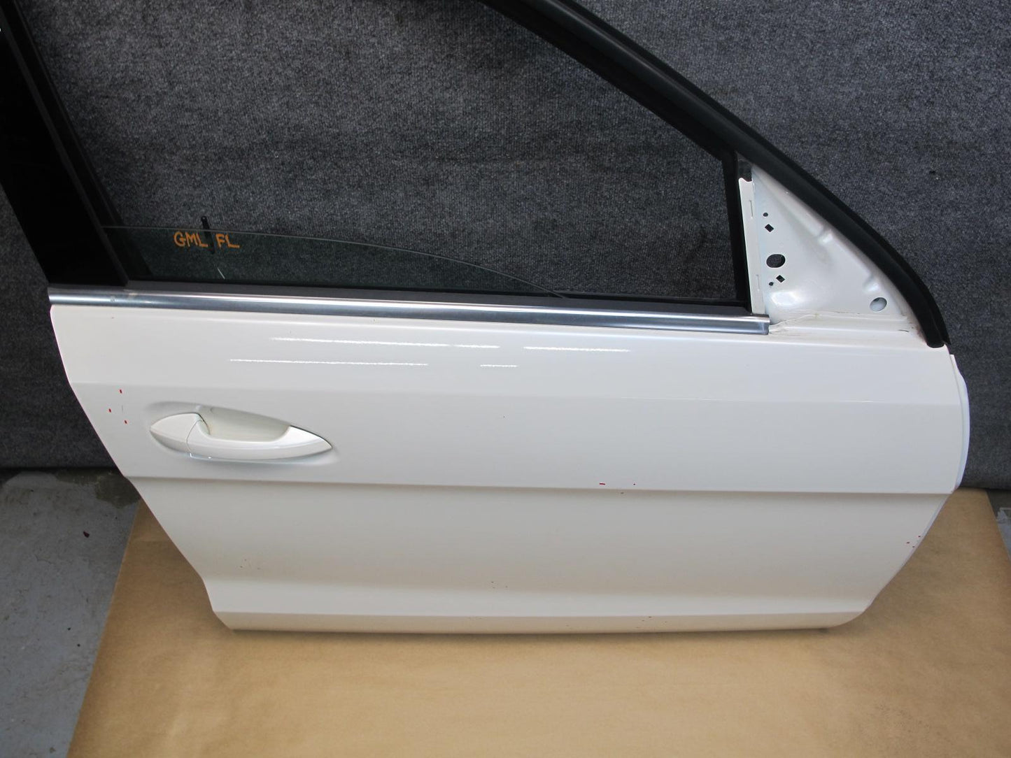 2012-2019 Mercedes W166 ML GLE Front Right Side Door Shell Panel Cover W/ Glass
