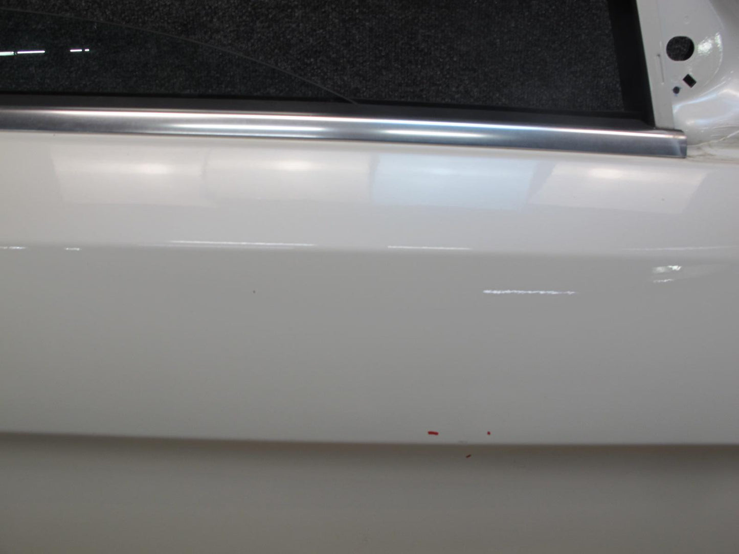 2012-2019 Mercedes W166 ML GLE Front Right Side Door Shell Panel Cover W/ Glass