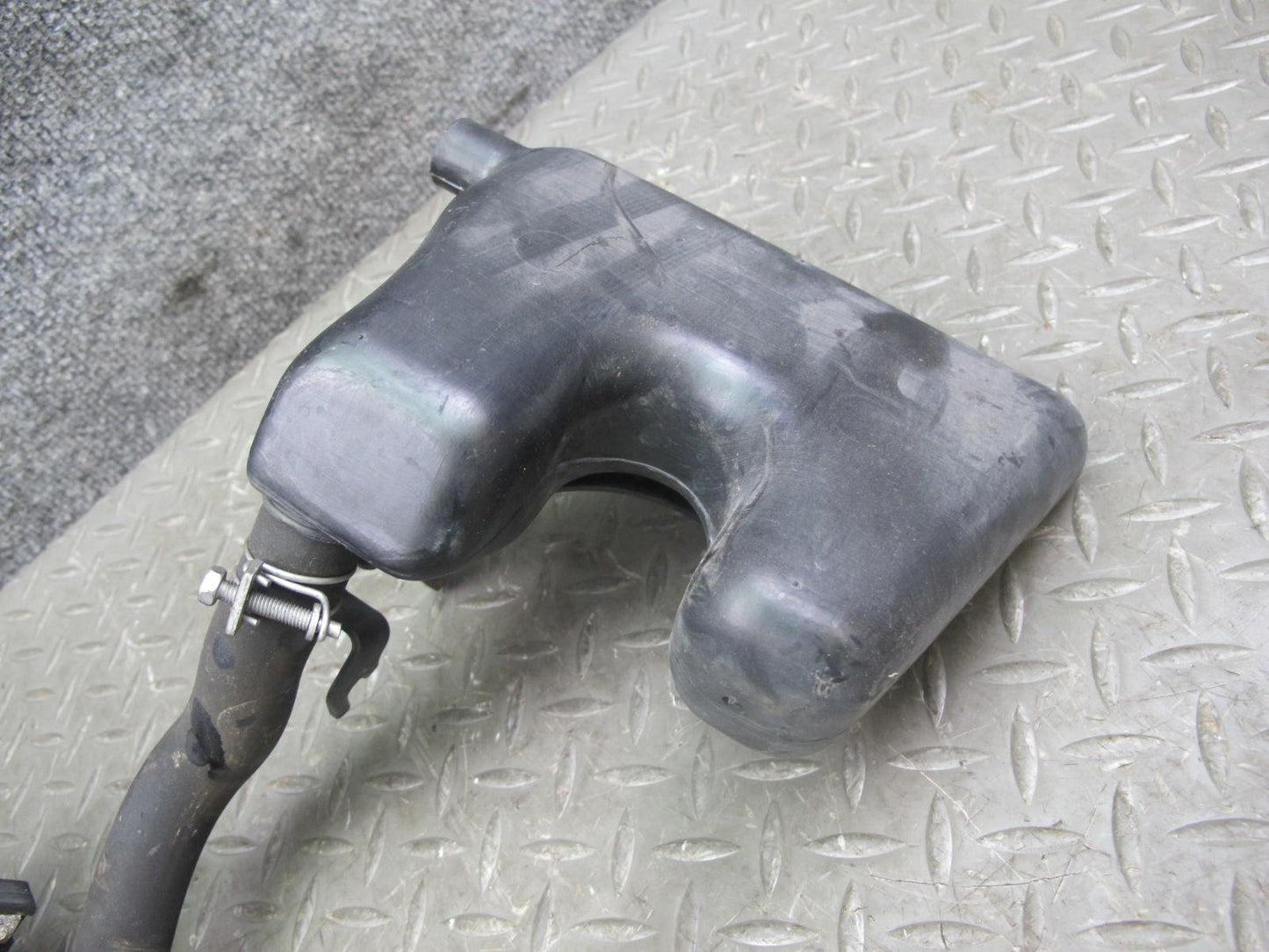 90-92 Nissan Z32 300ZX NON Turbo Left Air Injection Idle Valve w Reservoir OEM
