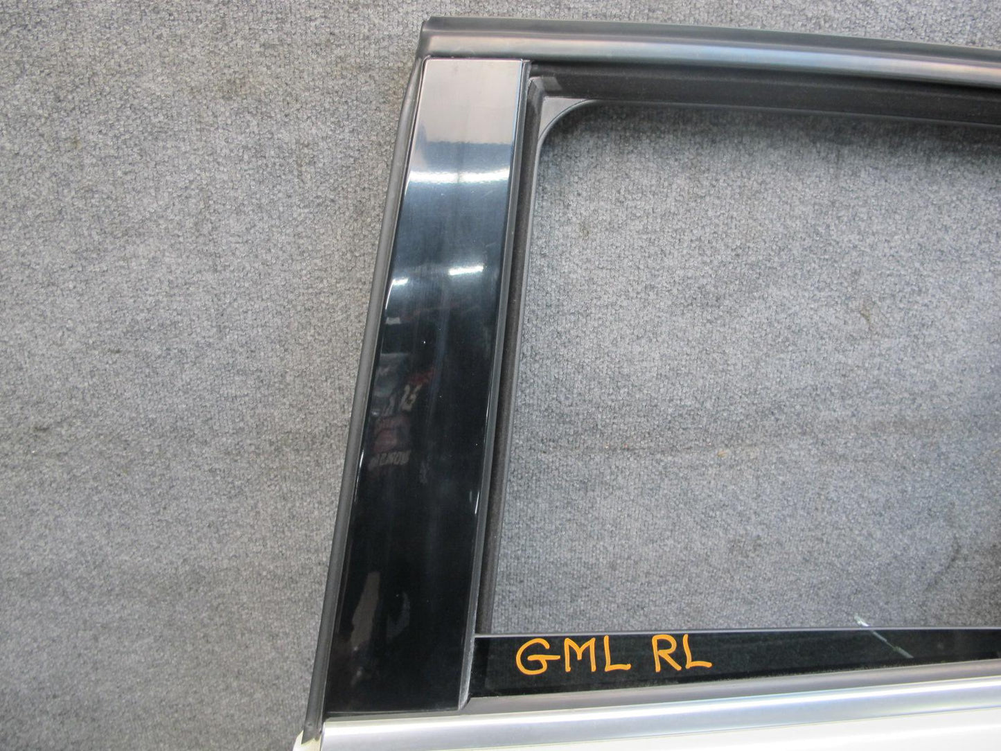 2012-2019 Mercedes W166 ML GLE Rear Left Side Door Shell Panel Cover W/ Glass