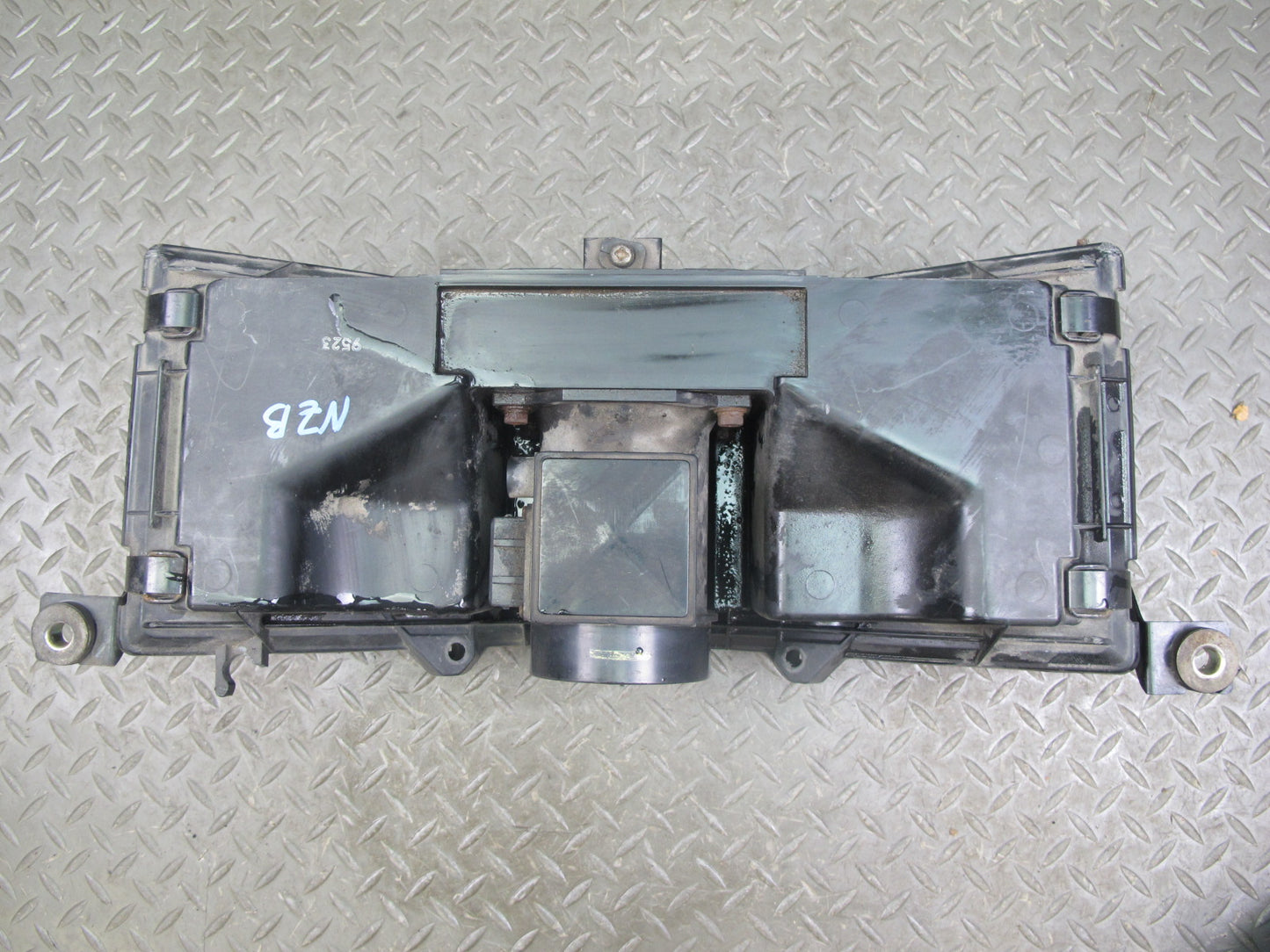 90-91 Nissan Z32 300ZX NON Turbo Air Intake Cleaner Filter Box w MAF Sensor OEM