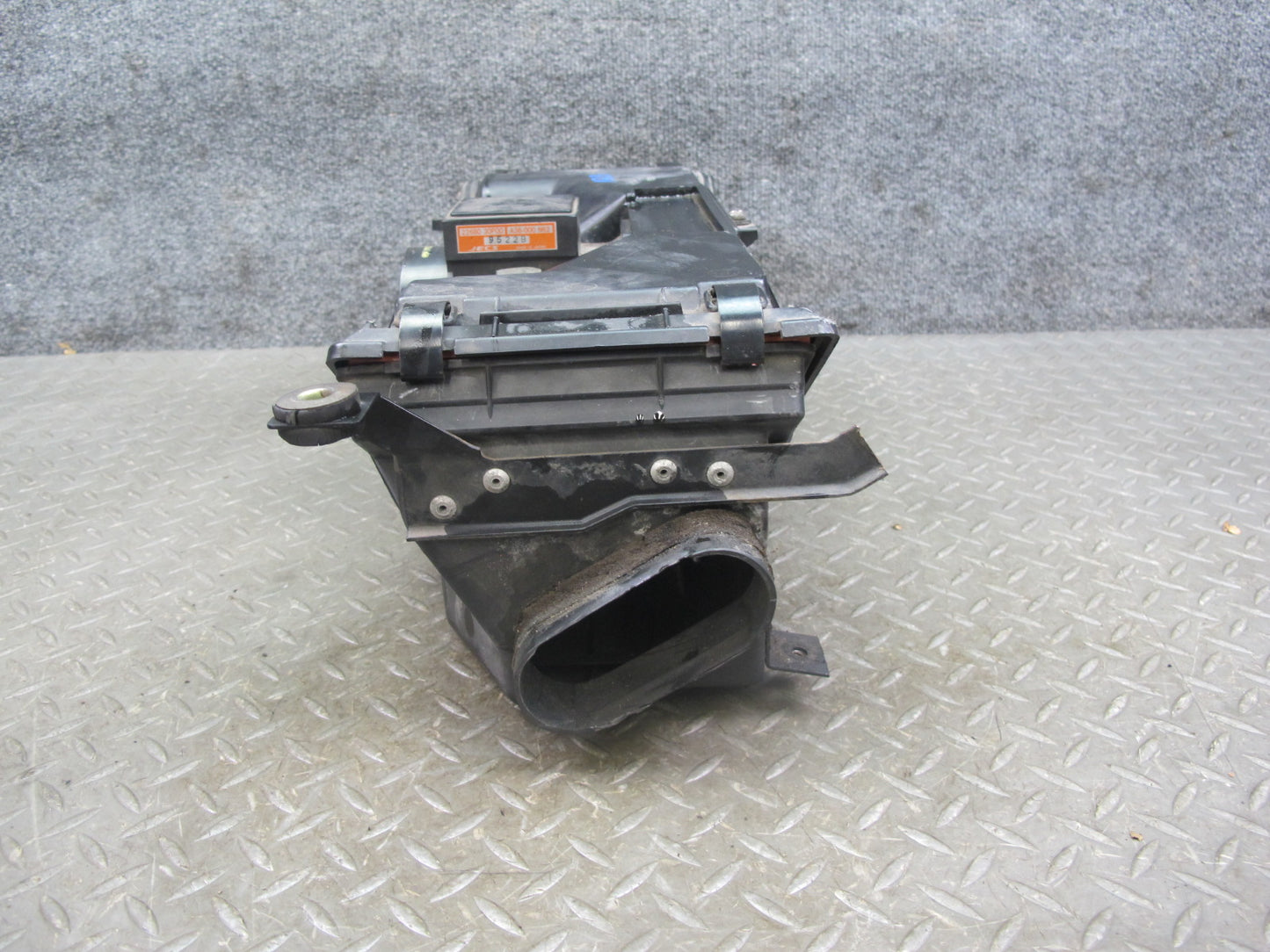 90-91 Nissan Z32 300ZX NON Turbo Air Intake Cleaner Filter Box w MAF Sensor OEM