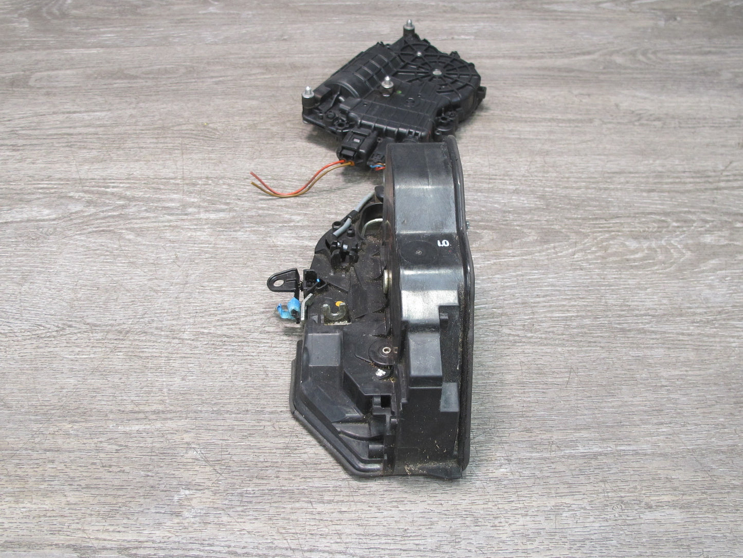 08-14 BMW E70 E71 X6 Rear Left Door Lock Latch Actuator w Soft Close 7315023 OEM