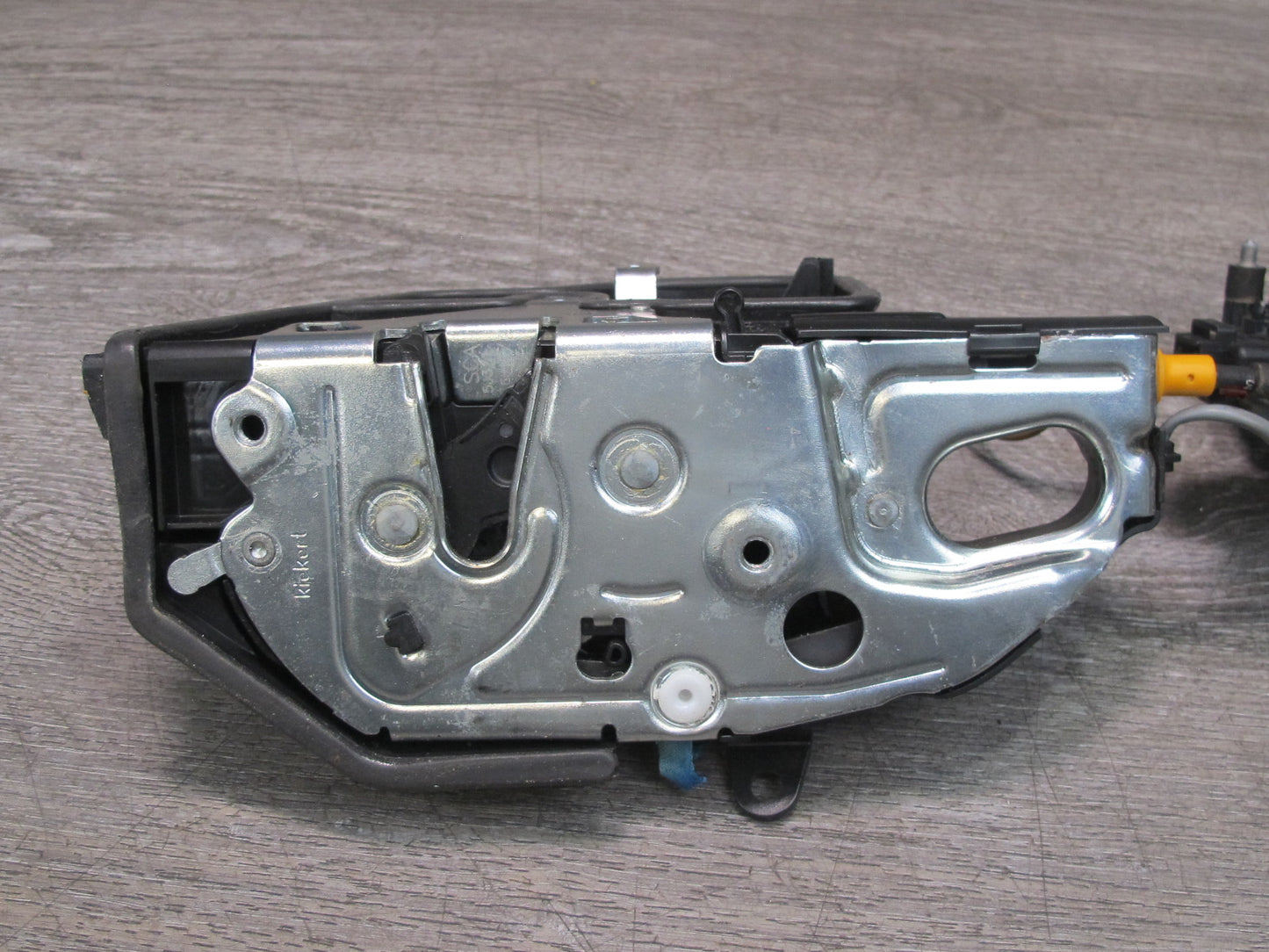 08-14 BMW E70 E71 X6 Rear Left Door Lock Latch Actuator w Soft Close 7315023 OEM