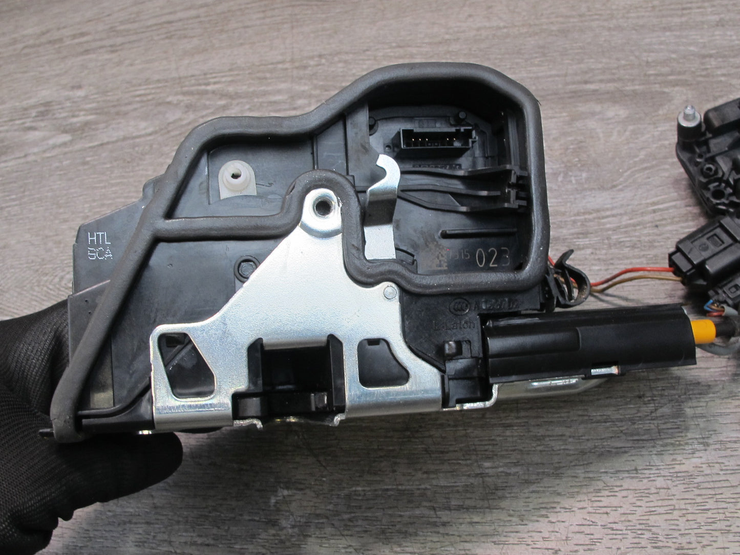 08-14 BMW E70 E71 X6 Rear Left Door Lock Latch Actuator w Soft Close 7315023 OEM
