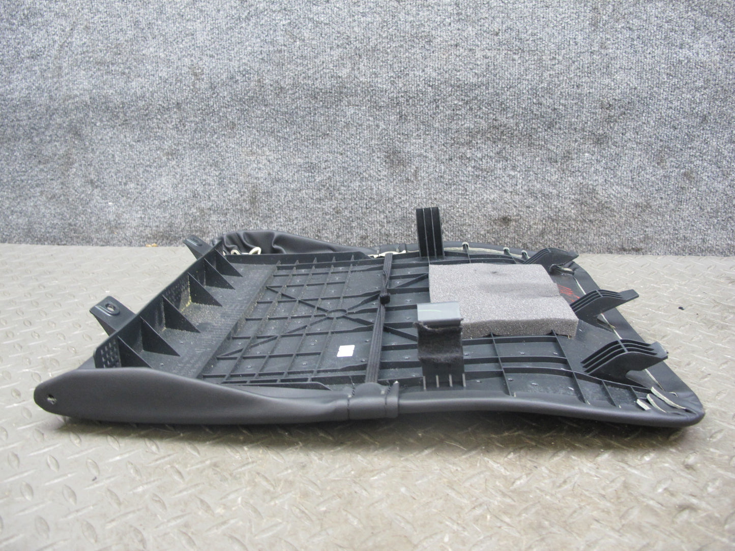 2011-2017 Infiniti QX56 QX80 Left Driver Side Front Seat Back Panel Cover