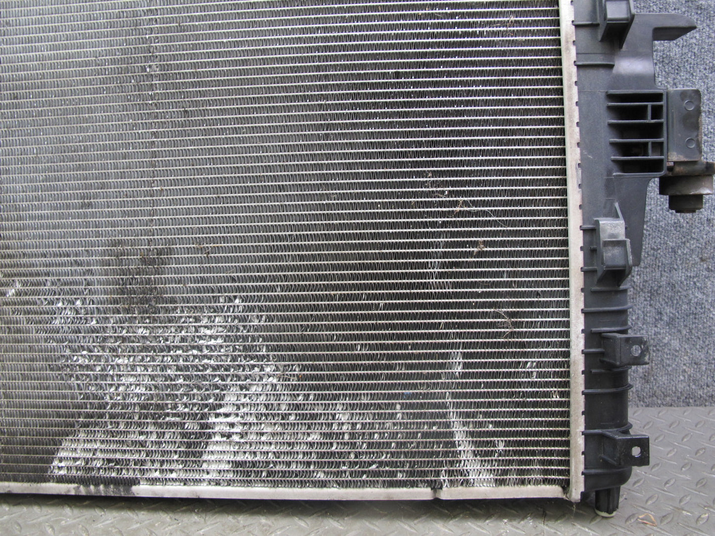 2011-2020 Infiniti QX56 QX80 5.6L V8 Engine Motor Cooling Radiator