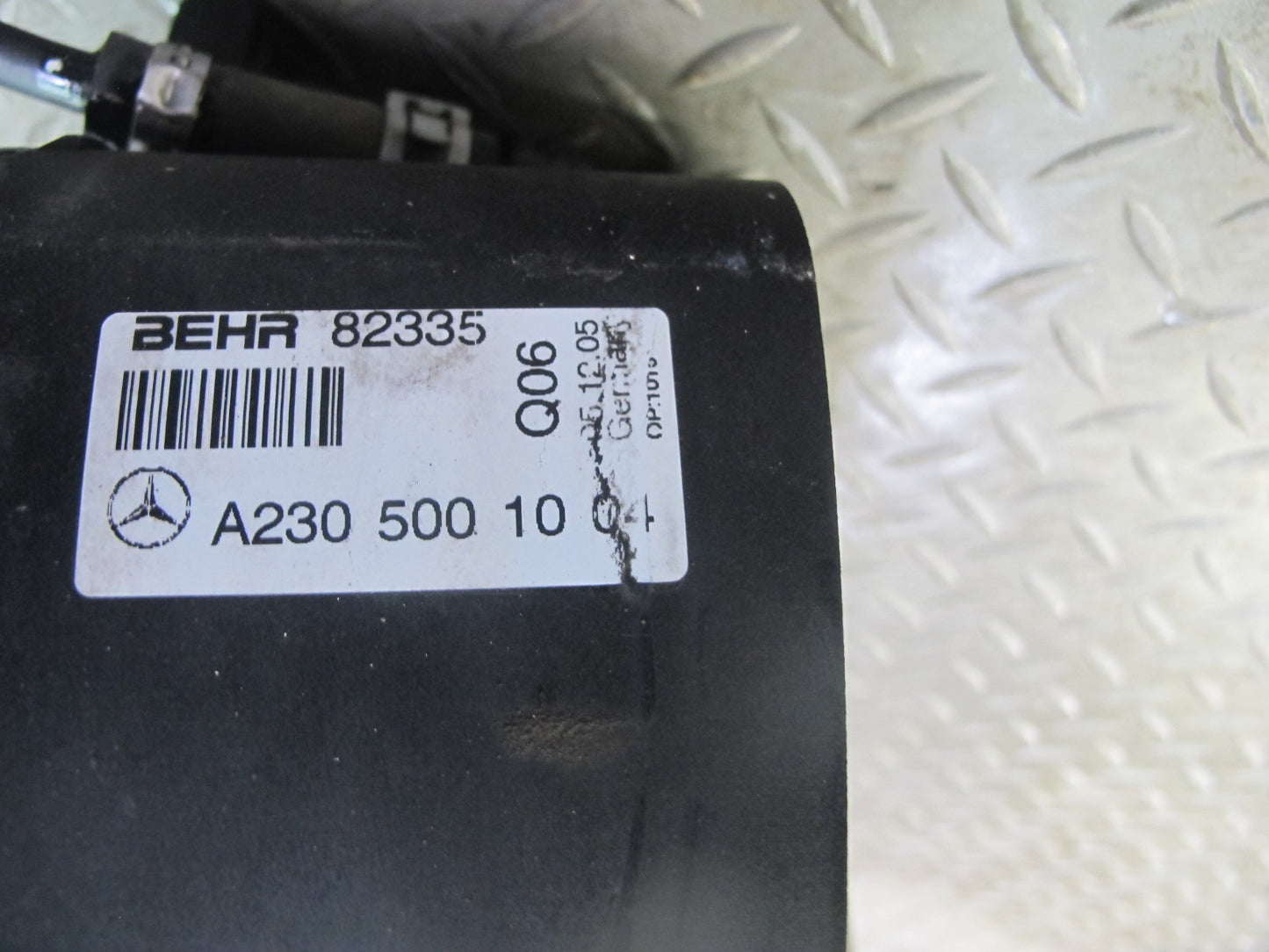 03-06 Mercedes R230 SL500 Engine Radiator Condenser Oil Cooler Fan Shroud OEM