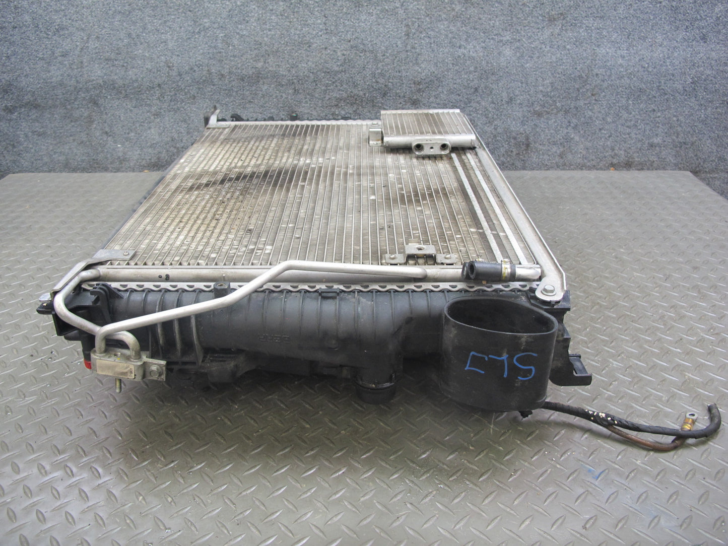 03-06 Mercedes R230 SL500 Engine Radiator Condenser Oil Cooler Fan Shroud OEM