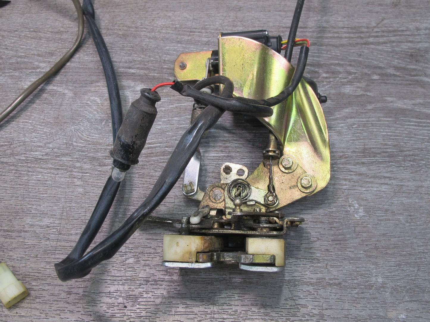 1983-1986 Porsche 928 S Right Pass Side Door Lock Latch Wire Harness Assembly