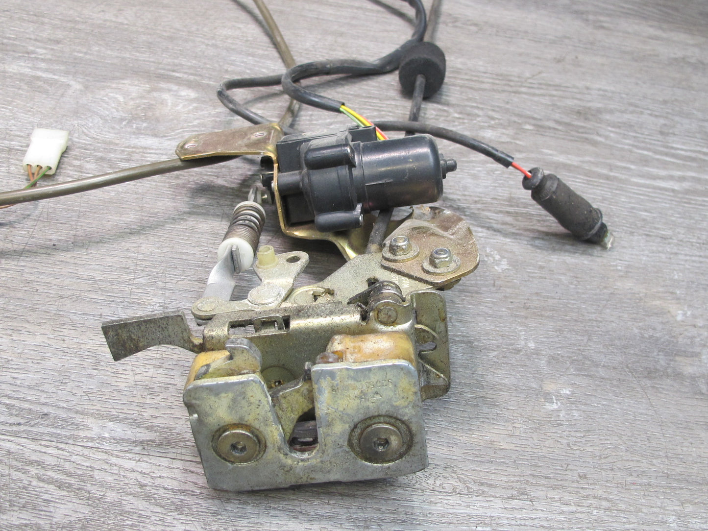 1983-1986 Porsche 928 S Left Driver Side Door Lock Latch Wire Harness Assembly