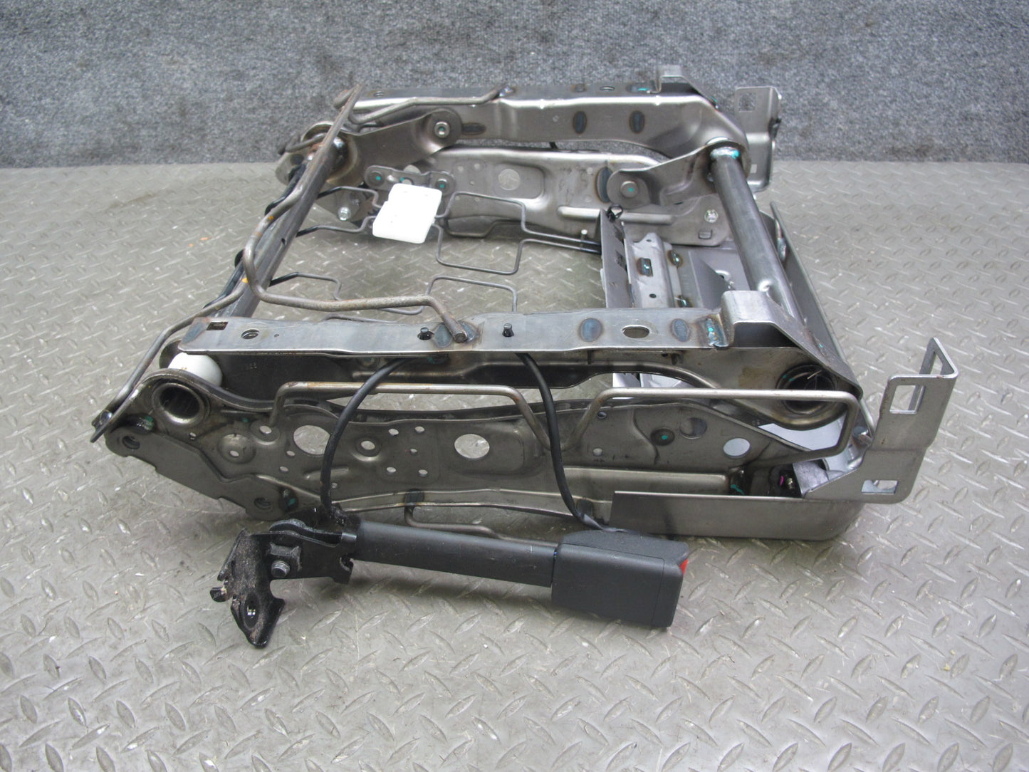 2011-2017 Infiniti QX56 QX80 Front Right Pass Side Seat Lower Frame Track