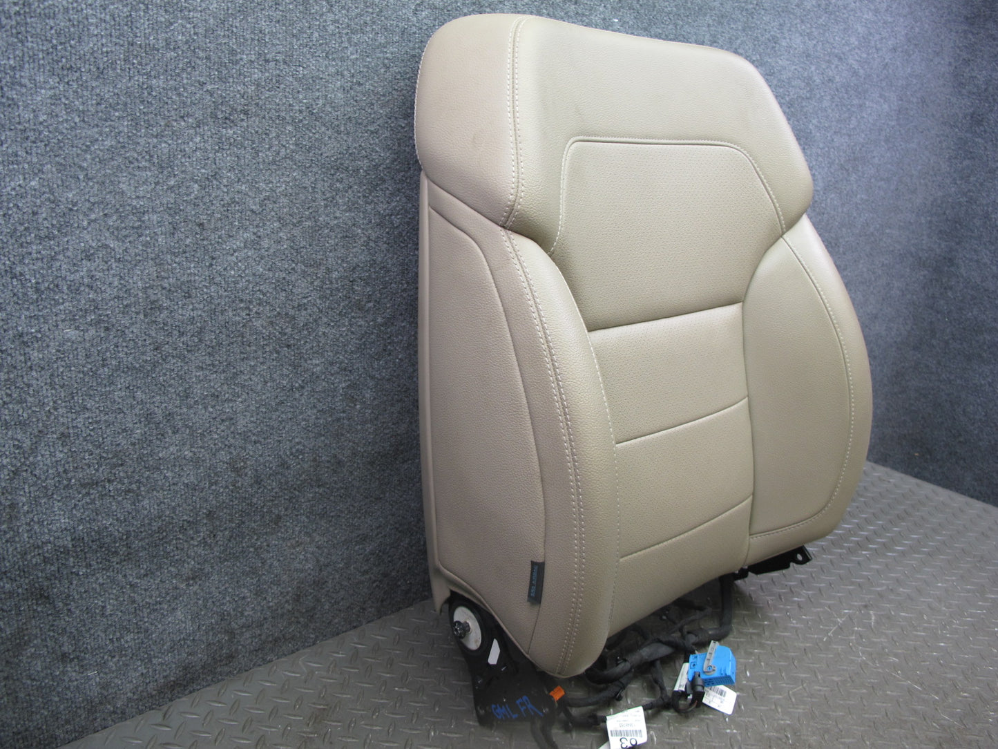2012-2015 Mercedes W166 Front Right Seat Upper Backrest Cushion