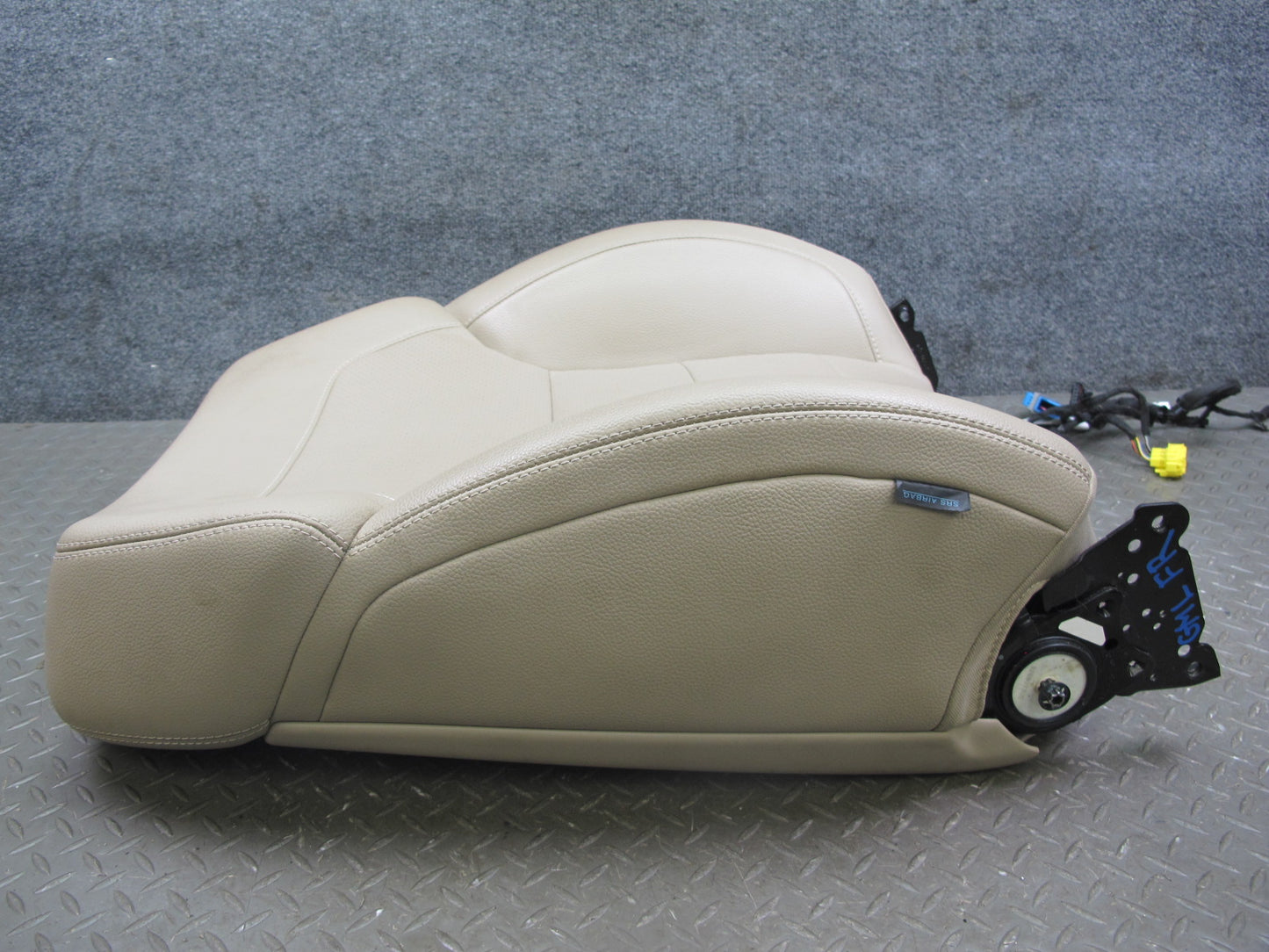 2012-2015 Mercedes W166 Front Right Seat Upper Backrest Cushion