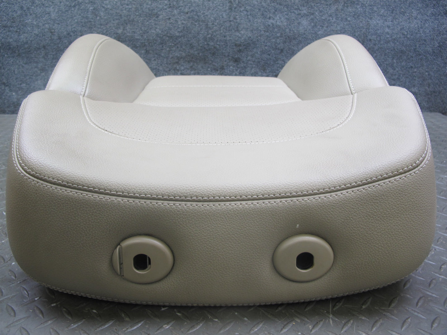 2012-2015 Mercedes W166 Front Right Seat Upper Backrest Cushion