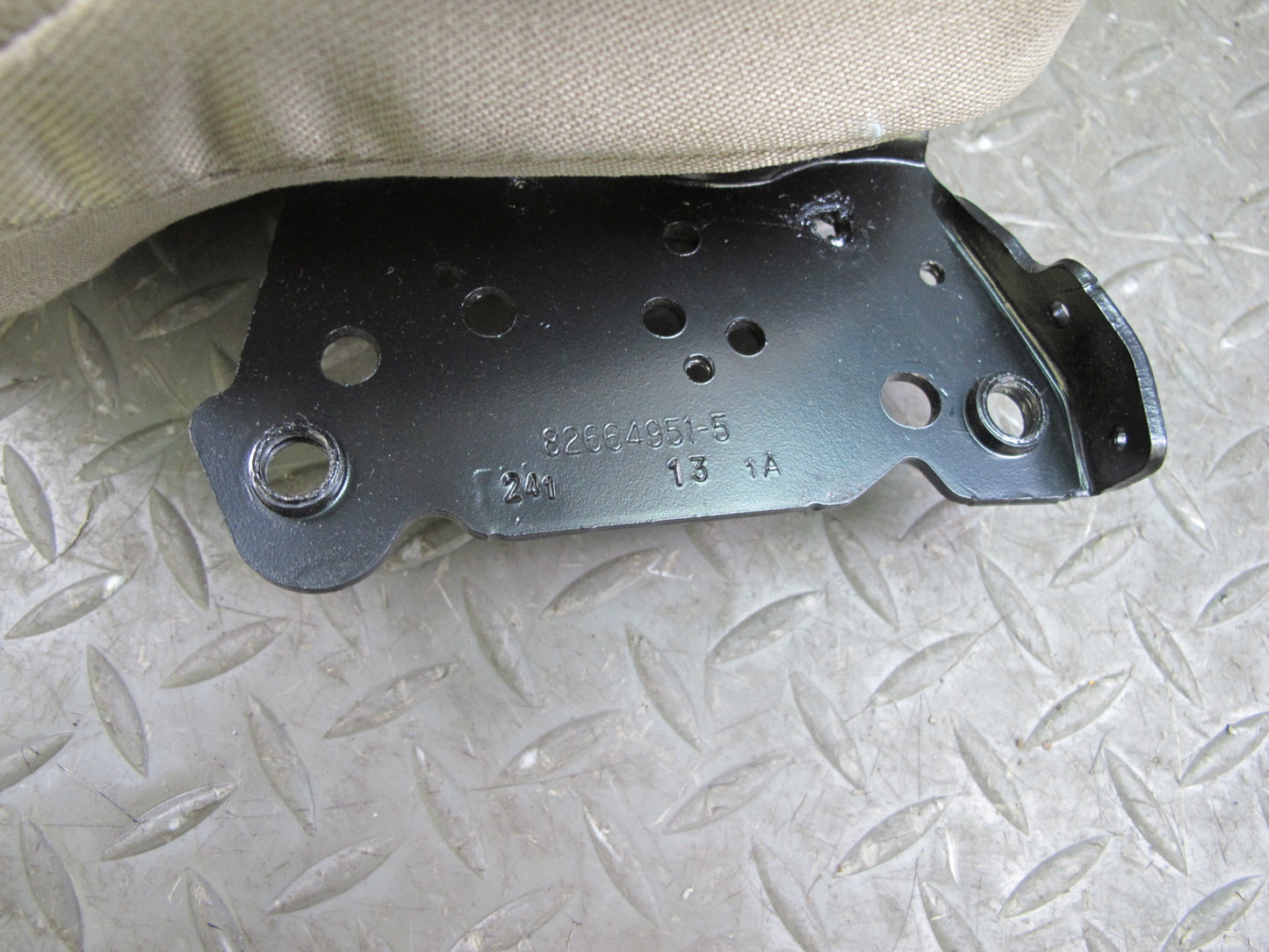 2012-2015 Mercedes W166 Front Right Seat Upper Backrest Cushion