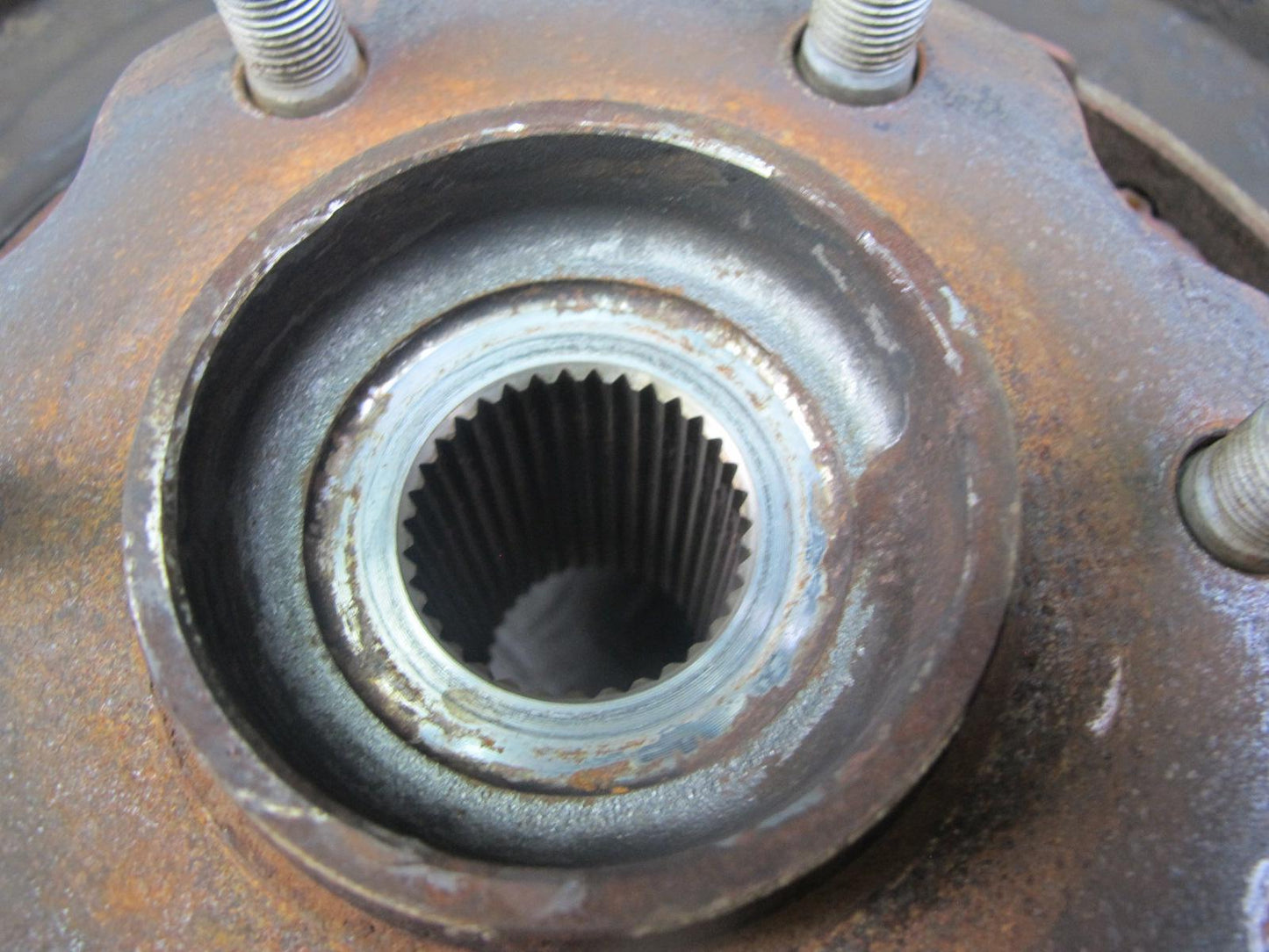2011-2017 Infiniti QX56 QX80 AWD Rear Left Spindle Knuckle Wheel Hub Bearing