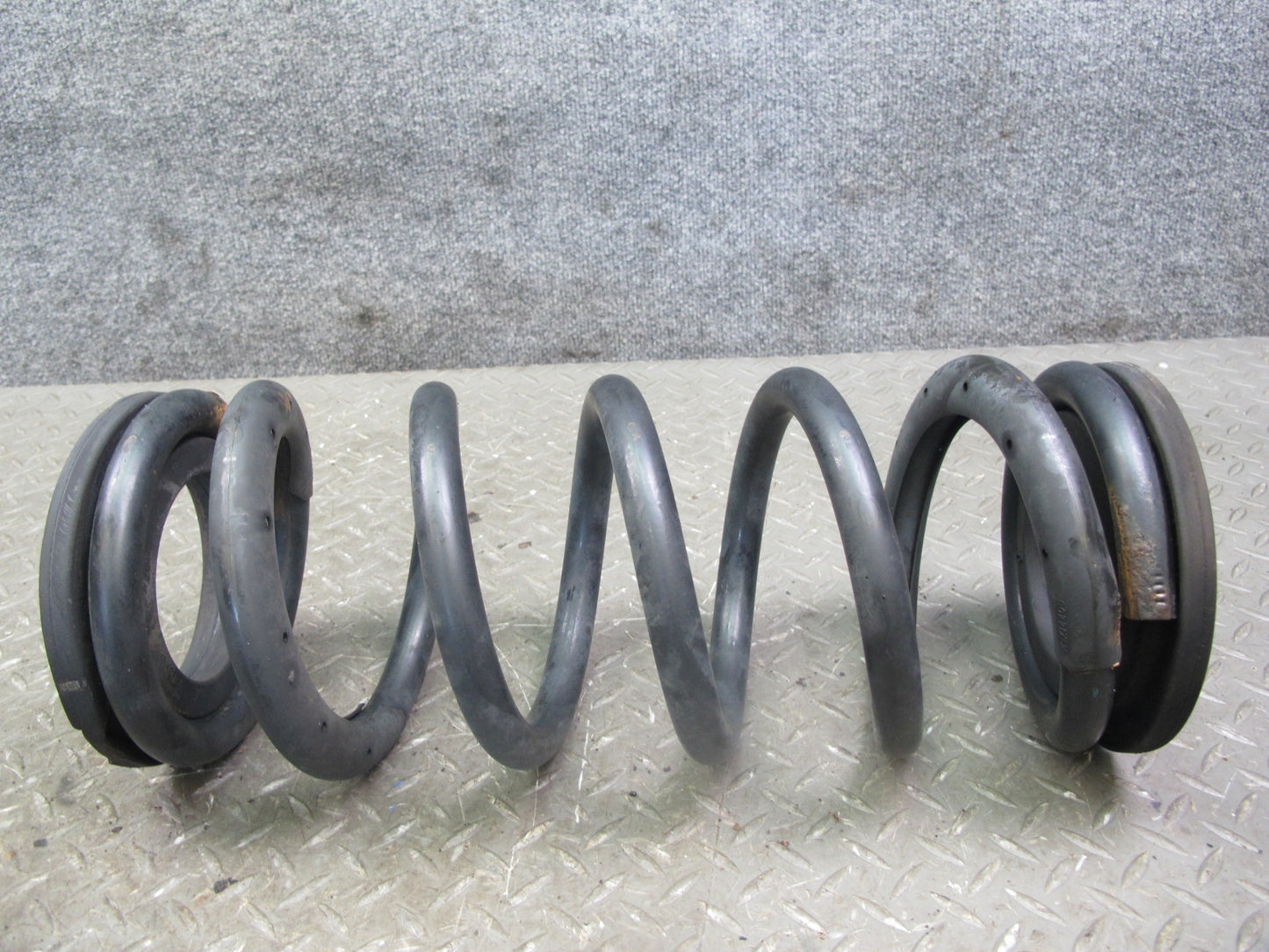 2011-2017 Infiniti QX56 QX80 Rear Left & Right Coil Spring Set of 2
