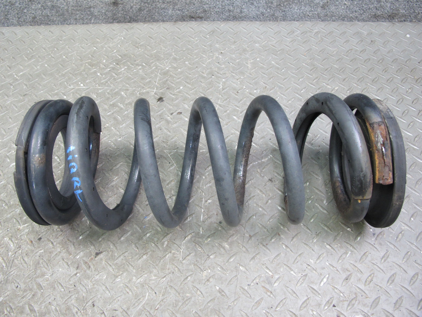2011-2017 Infiniti QX56 QX80 Rear Left & Right Coil Spring Set of 2