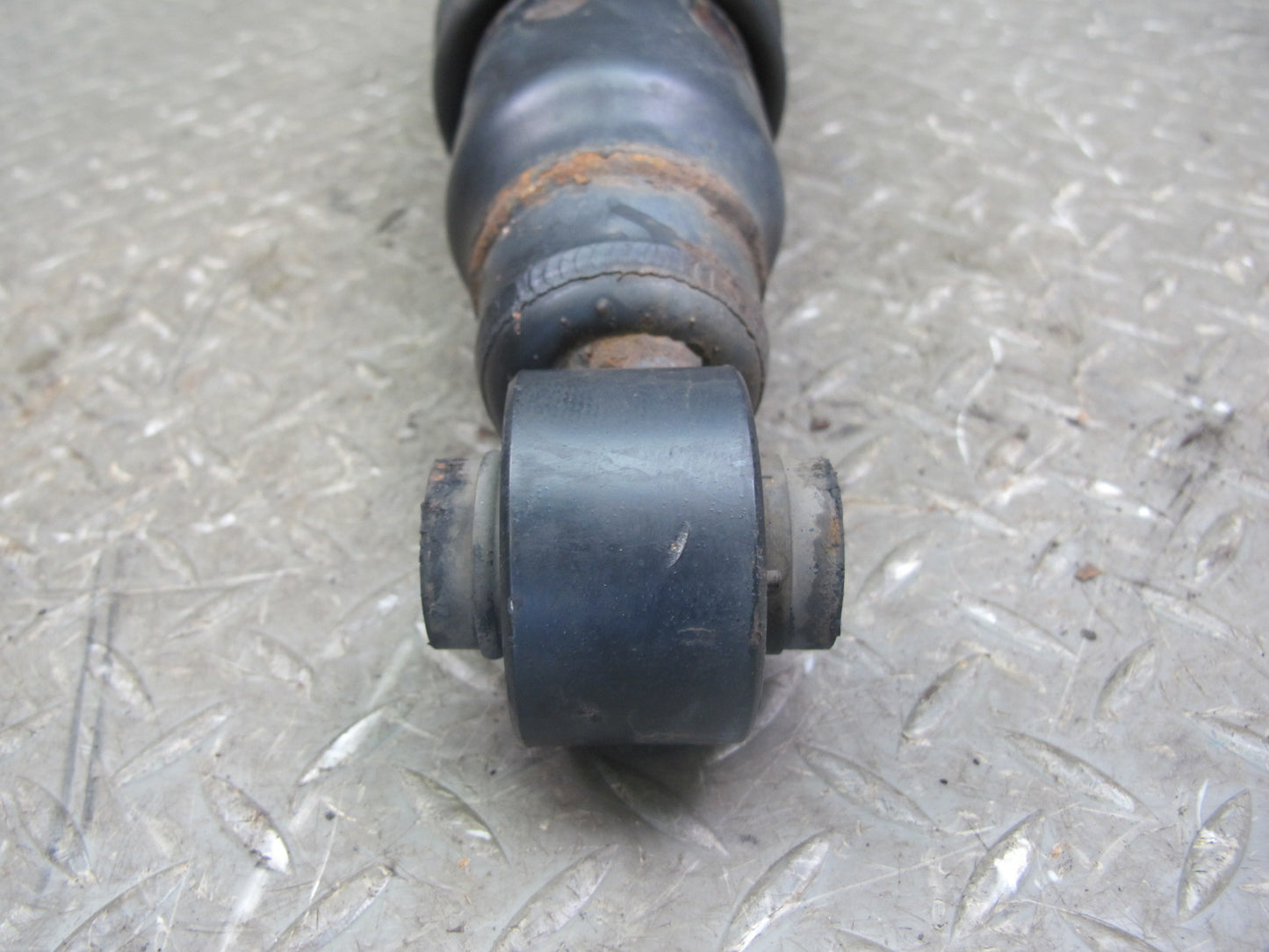 2011-2020 Infiniti QX56 QX80 AWD Rear Left & Right Air Strut Shock Absorber Set