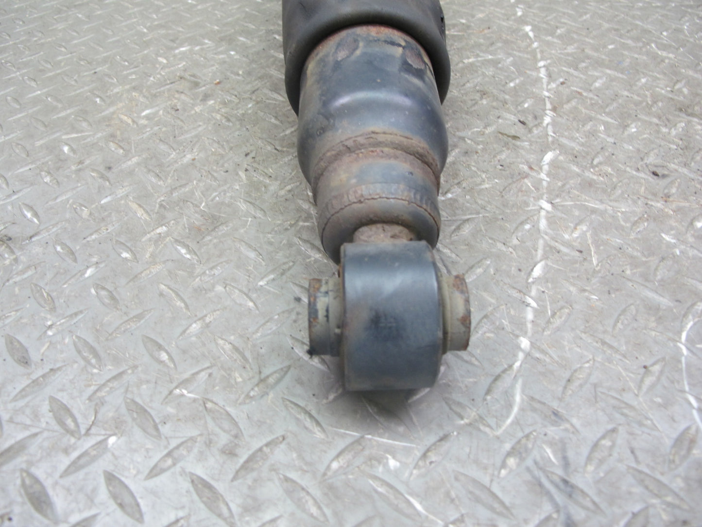 2011-2020 Infiniti QX56 QX80 AWD Rear Left & Right Air Strut Shock Absorber Set
