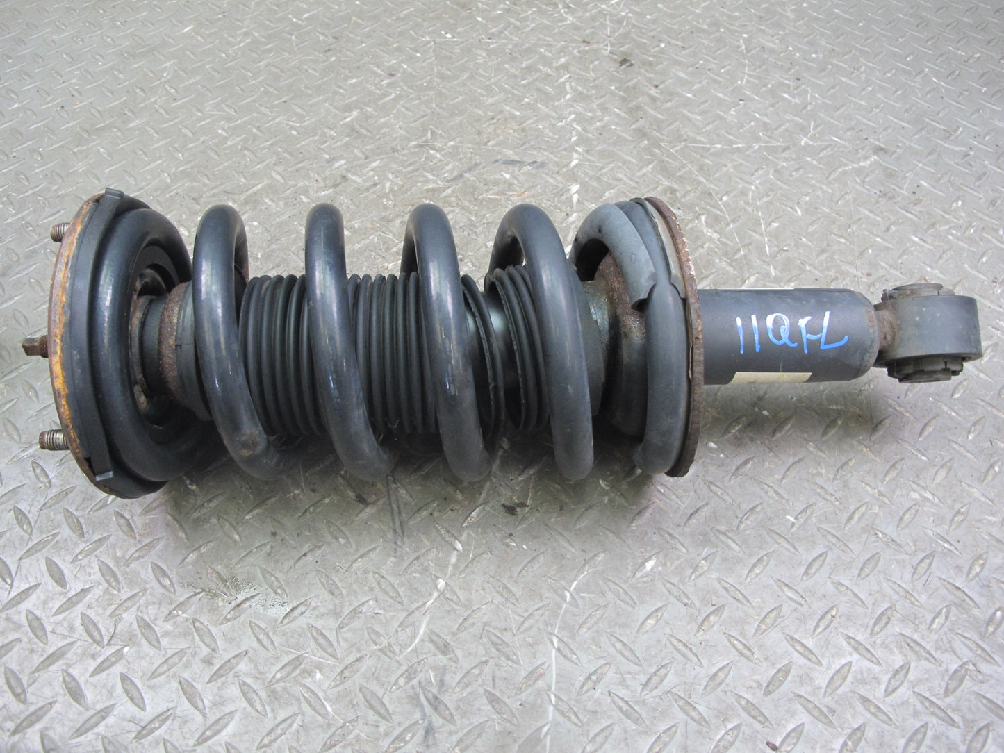 2011-2017 Infiniti QX56 QX80 AWD Front Left & Right Strut Shock Absorber Set