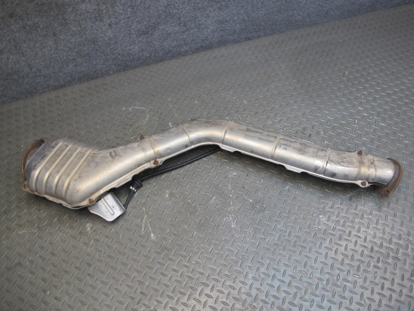 92-96 LEXUS SC300 3.0L 2JZGE MID EXHAUST PIPE CATALYTIC CONVERTER OEM