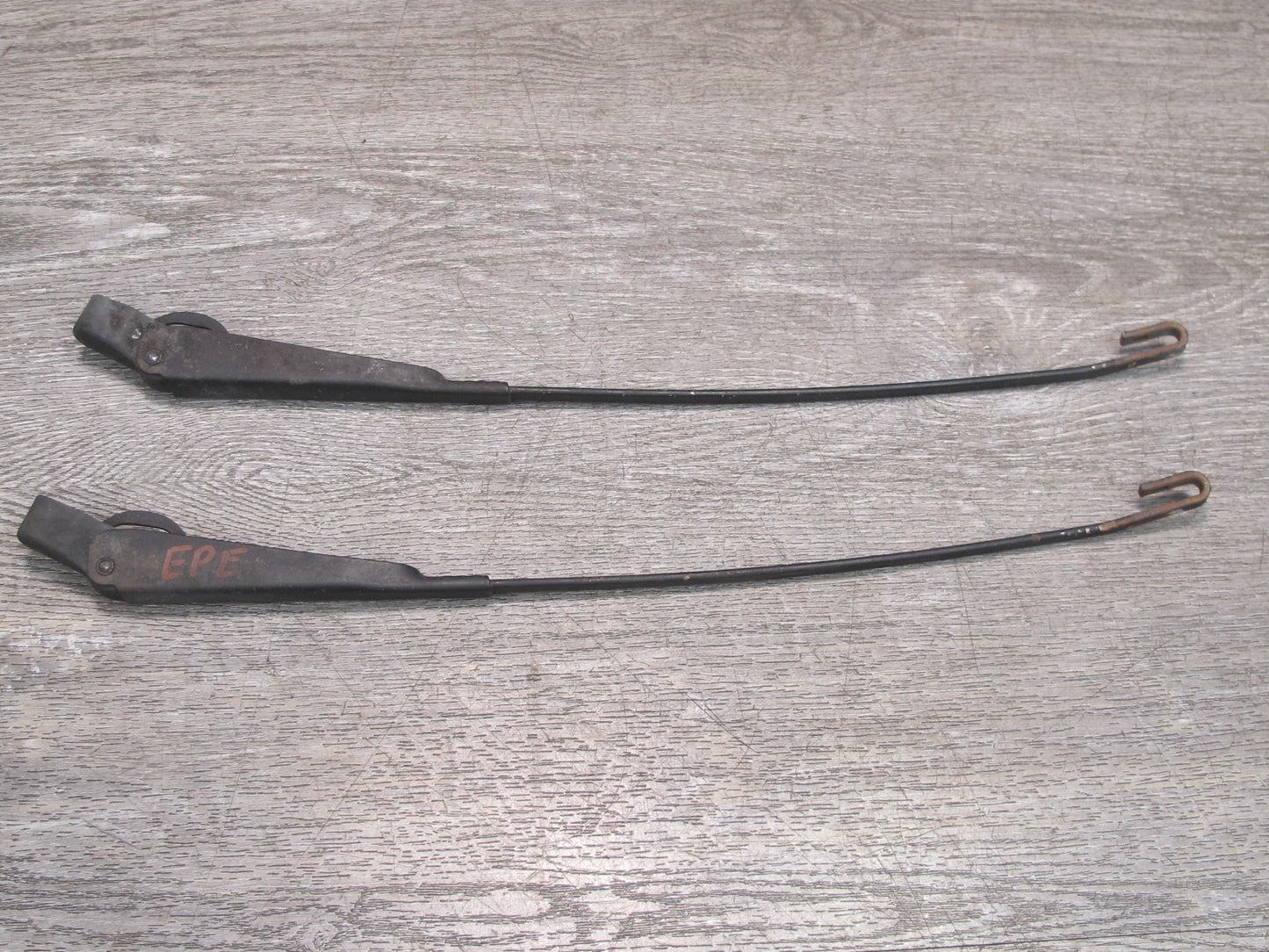 1983-1995 Porsche 928 S Front Left & Right Side Windshield Wiper Arm Set of 2