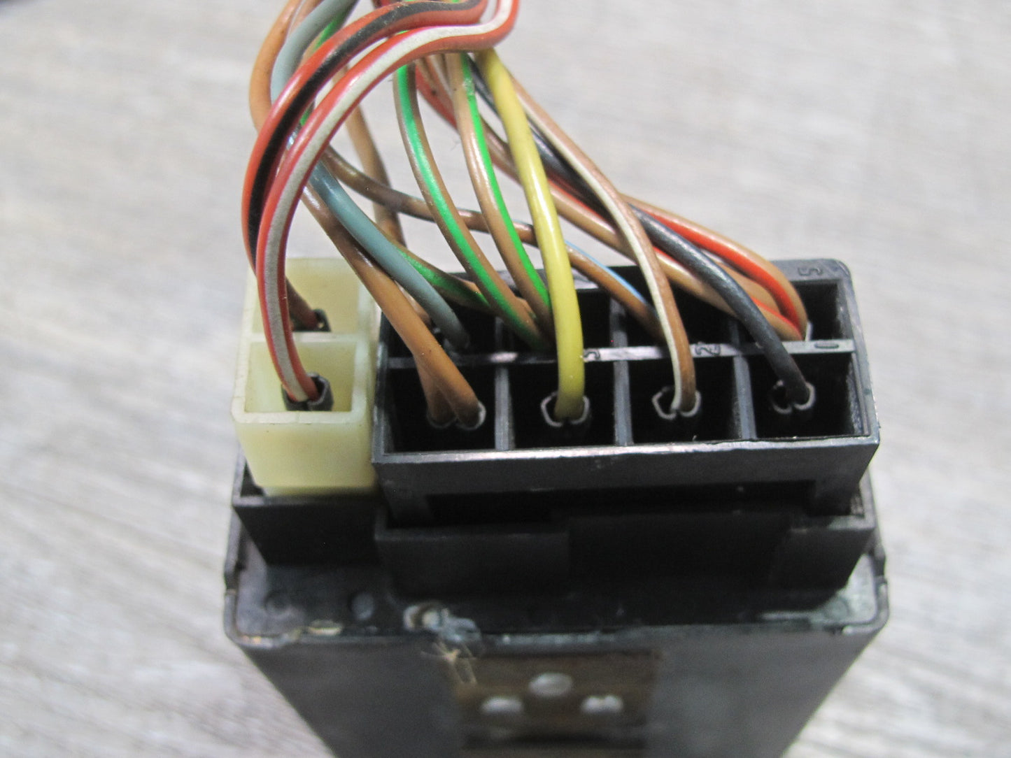 1984-1991 Porsche 928 S Anti Theft Alarm Control Relay Module 92863710400