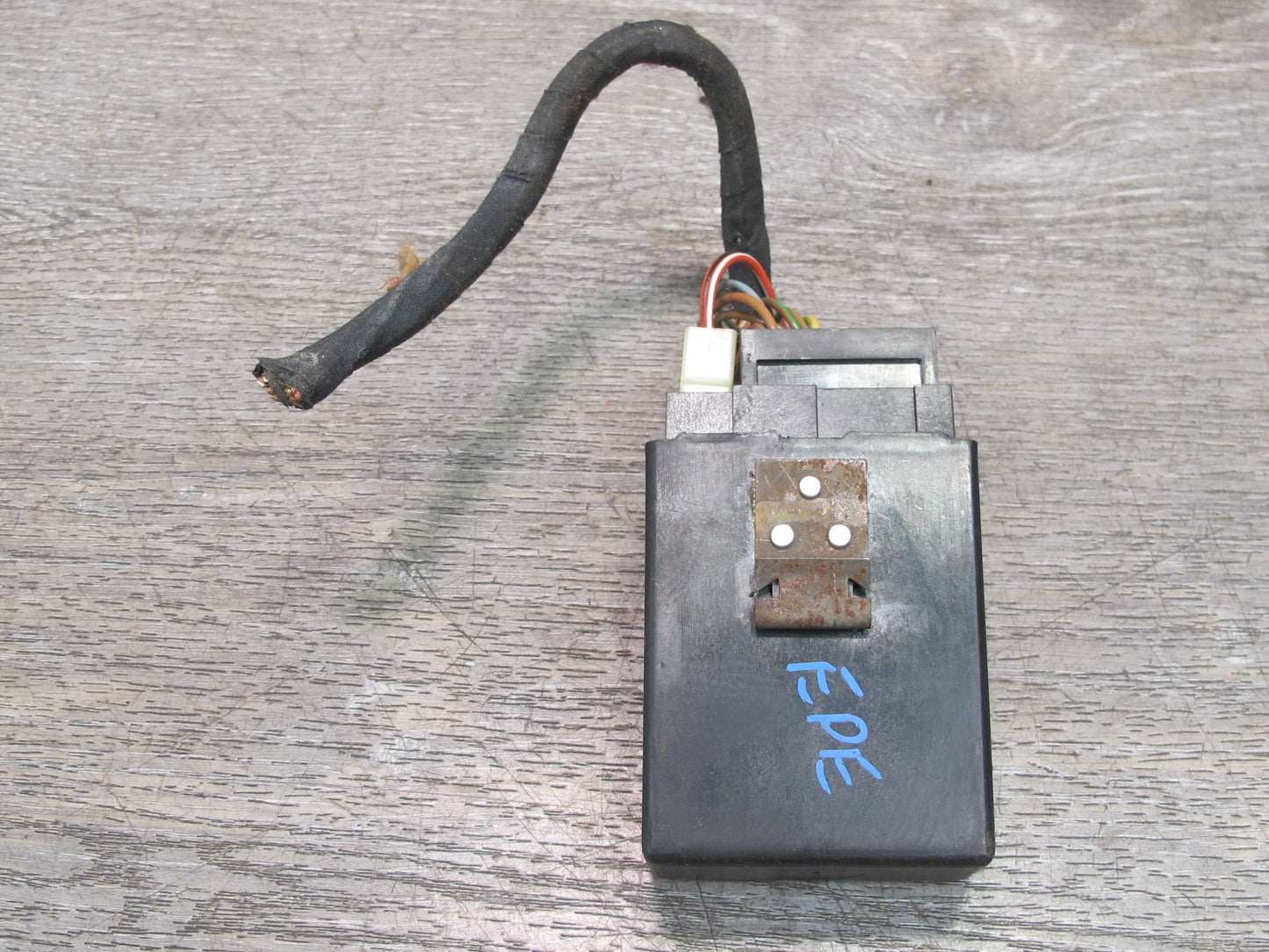 1984-1991 Porsche 928 S Anti Theft Alarm Control Relay Module 92863710400