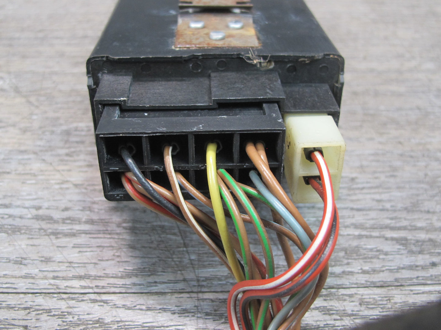 1984-1991 Porsche 928 S Anti Theft Alarm Control Relay Module 92863710400