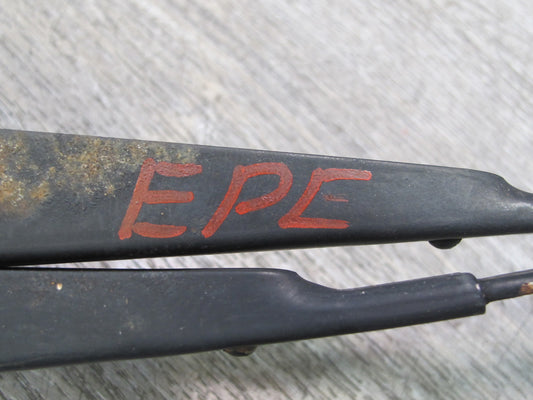 1983-1986 Porsche 928 S Rear Hatch Tail Gate Trunk Wiper Arm Set of 2